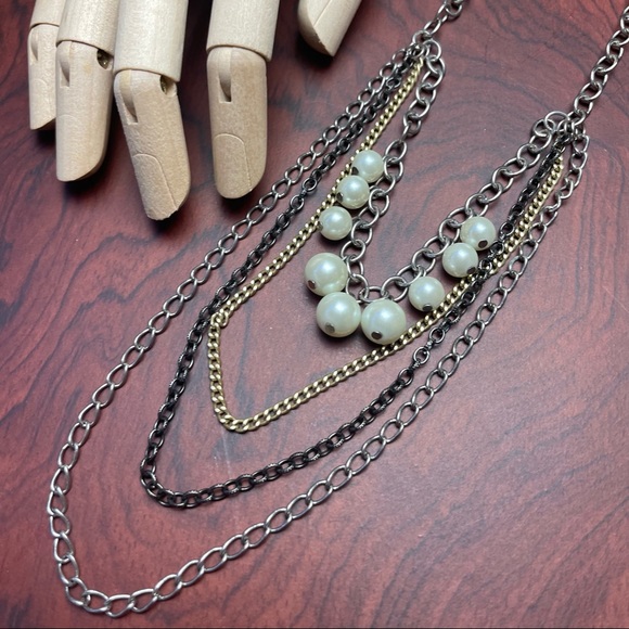 American Eagle Outfitters Necklace